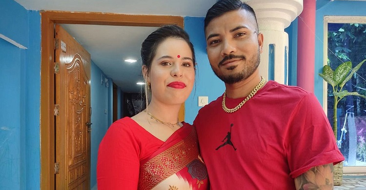 বাংলাদেশী যুবকের টানে ছুটে এলেন ইতালিয়ান তরুণী