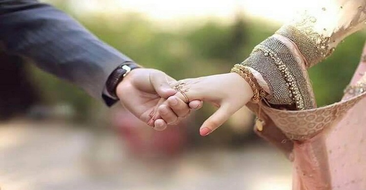স্ত্রীর প্রতি স্বামীর ১৩টি করণীয়