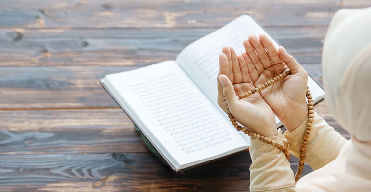 শুক্রবার সুরা কাহফ তিলাওয়াতের বিশেষ আমল