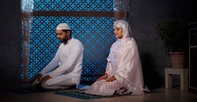 বিয়ের প্রথম রাতে স্বামী-স্ত্রীর আমল