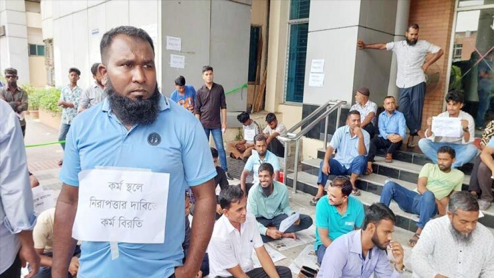 দ্বিতীয় দিনের কর্মবিরতি, শহীদ মিনারে চলছে অষ্টম দিনের অবস্থান