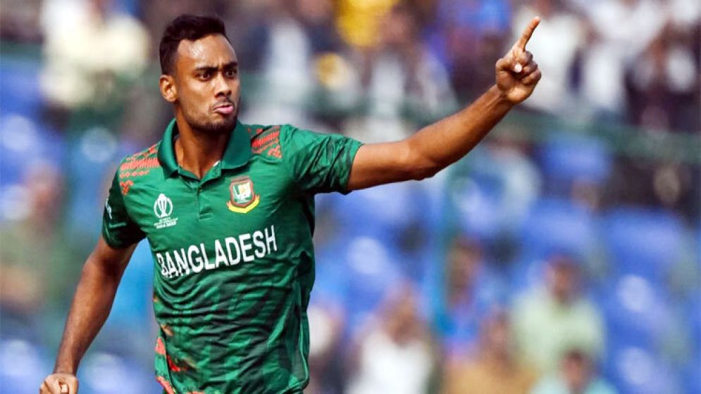 বাংলাদেশের চতুর্থ বোলার হিসেবে টি-টোয়েন্টিতে শরিফুলের ‘ফিফটি’