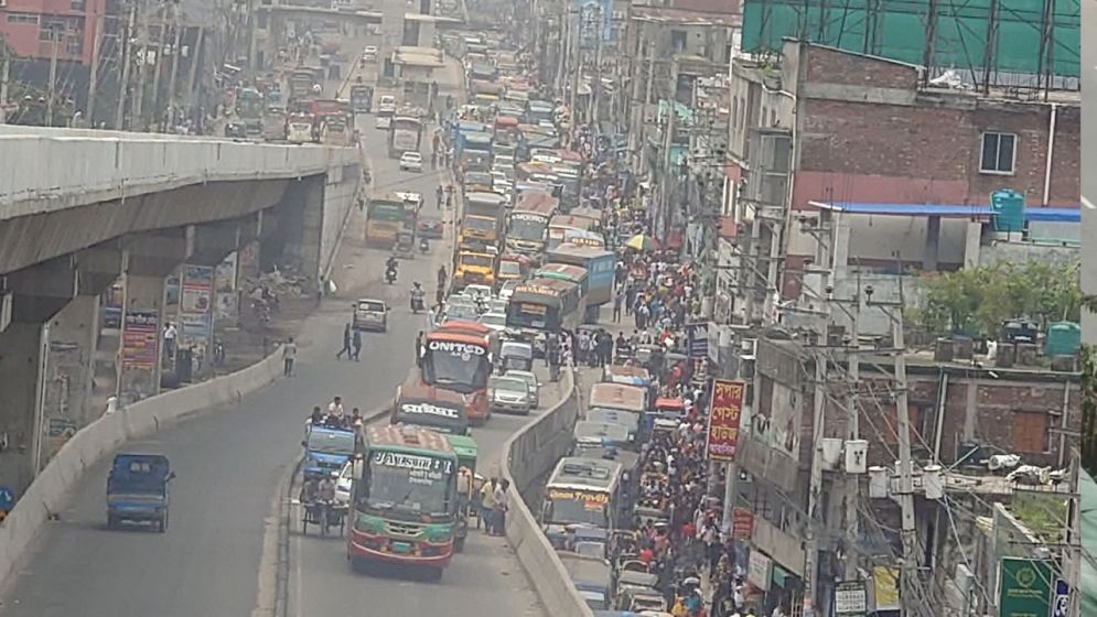 ঢাকা-ময়মনসিংহ মহাসড়কেও যানবাহনের ধীরগতি