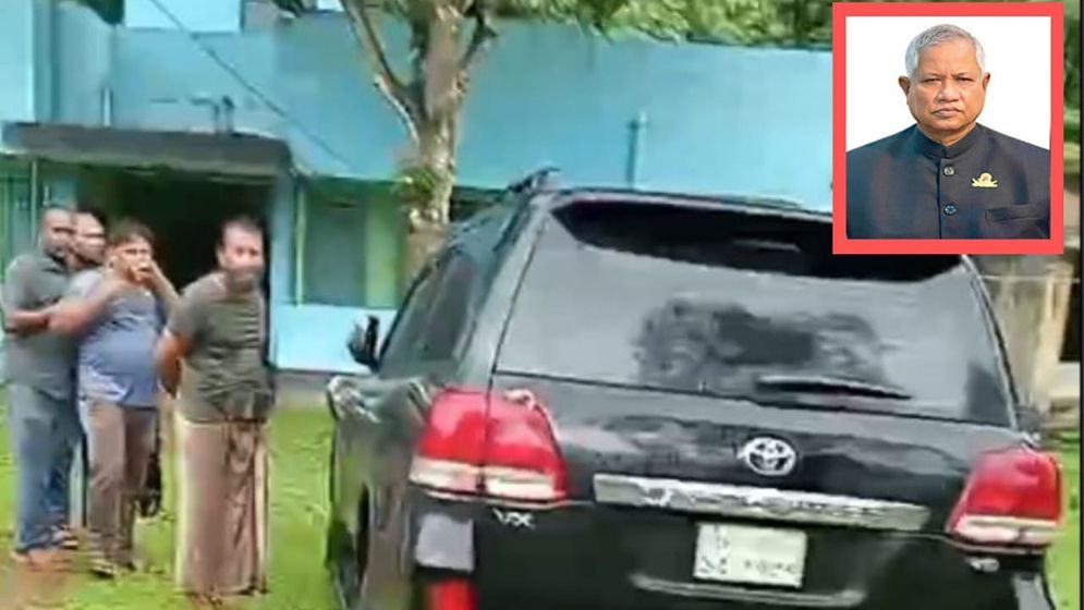 সাবেক প্রতিমন্ত্রীর কোটি টাকার গাড়ি আটক, থানায় চালক-সহযোগী