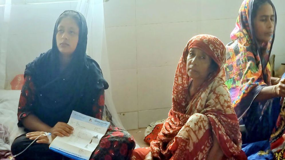 ডেঙ্গু পরীক্ষা নিয়ে প্রতারণা, ভুল রিপোর্টে বিপাকে রোগীরা