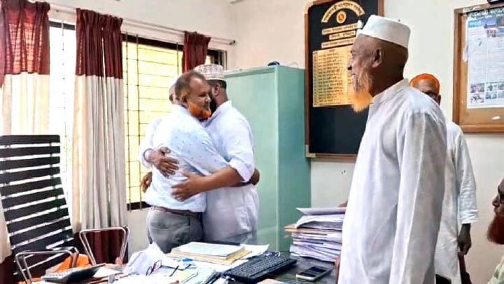 সেই কর্মকর্তার কাছে ক্ষমা চাইলেন অভিযুক্ত জামায়াত নেতা