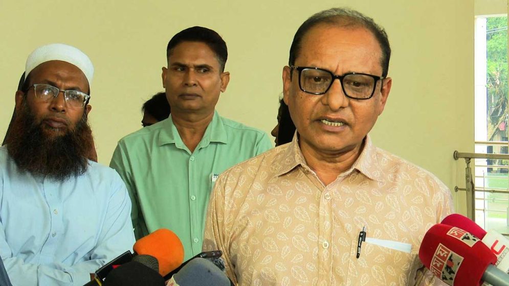শিক্ষার্থীদের ফি নেওয়ার বিষয়ে নীতিমালা হওয়া উচিত : গণশিক্ষা উপদেষ্টা