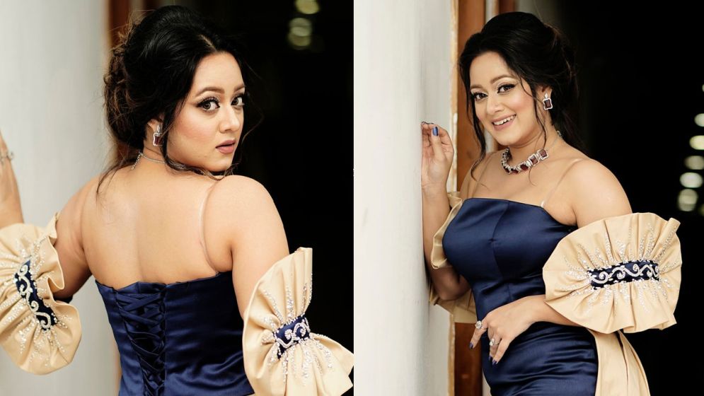 নীল-সোনালী গাউনে মোহনীয় দীঘি, মুগ্ধ ভক্তরা