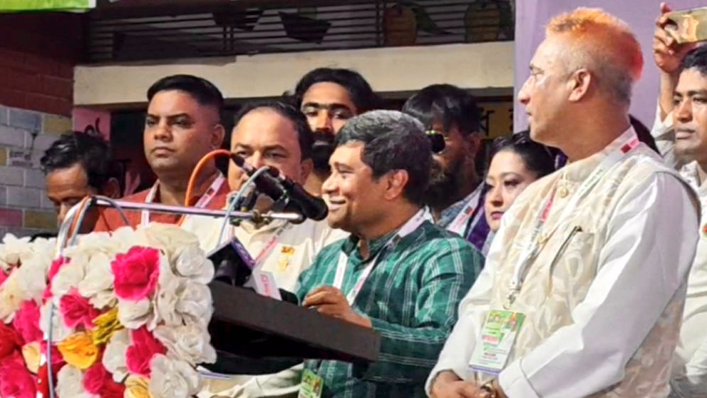 তারেক রহমানকে নিয়ে ষড়যন্ত্র হচ্ছে: মাহবুবের শামীম