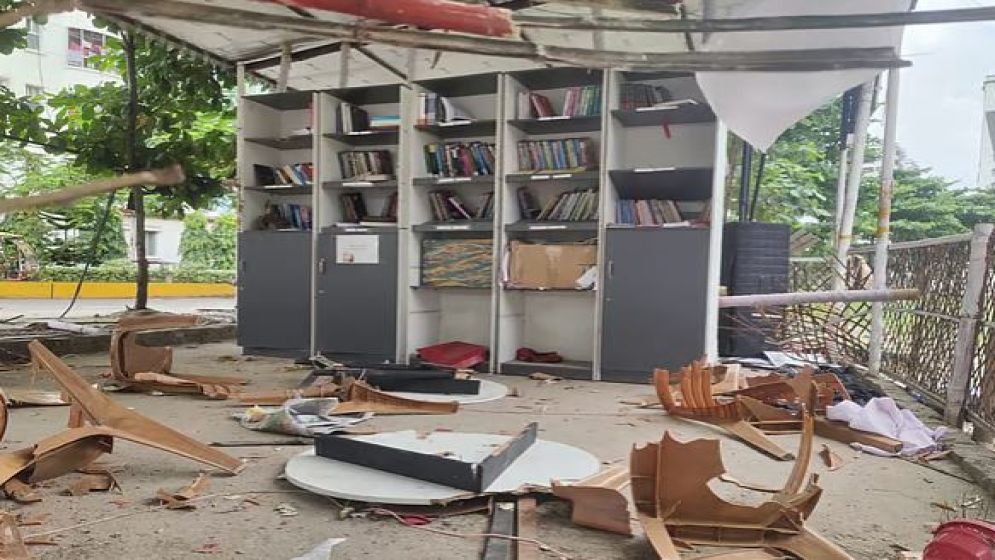 ‘আওয়ামী লীগের দোসররা’ আড্ডা দেয় তাই উত্তরায় লাইব্রেরি ভাঙচুর