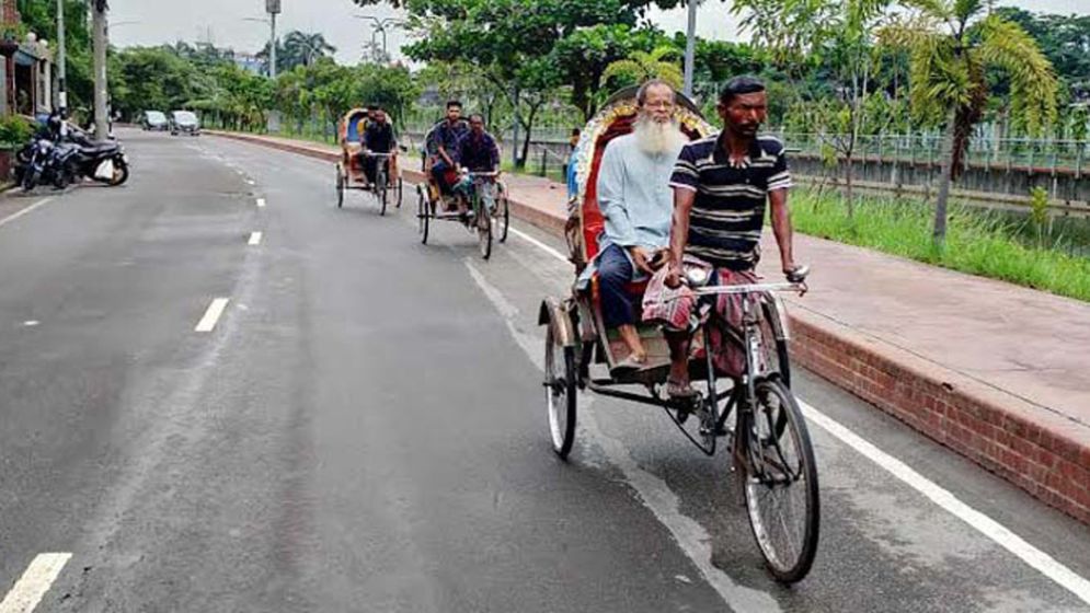 এলাকাকে ব্যাটারিচালিত রিকশা মুক্ত করলো নিকুঞ্জবাসী