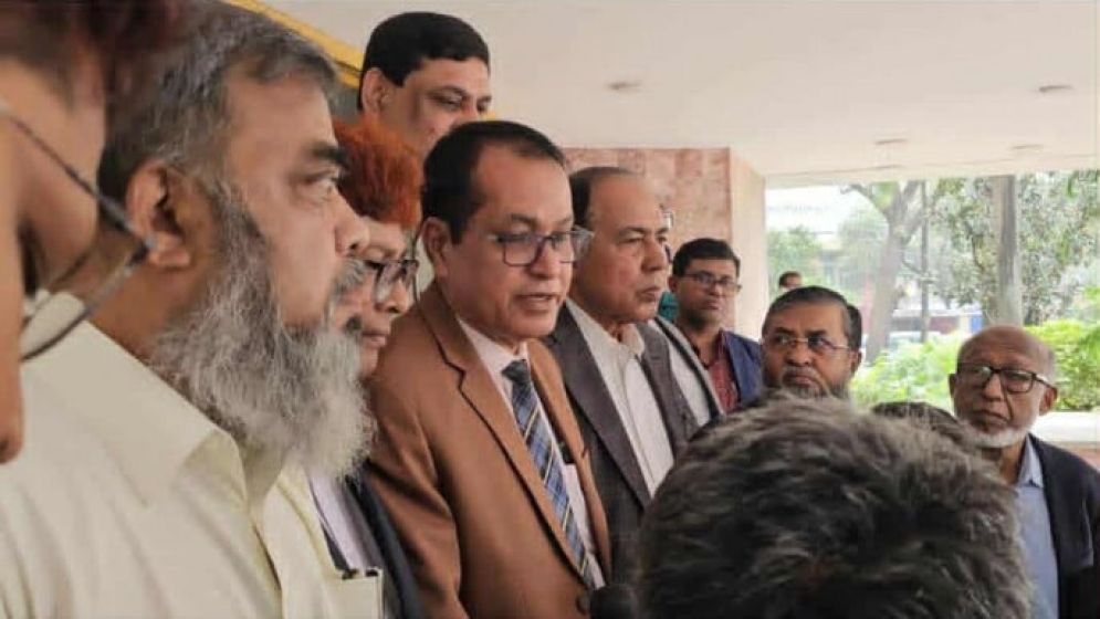 গভর্নরের সঙ্গে ব্যবসায়ীদের বৈঠক: সুদহার সিঙ্গেল ডিজিটে আনার দাবি