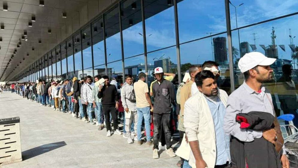 লিবিয়া থেকে সকালে দেশে ফিরবেন ৩০৯ বাংলাদেশি