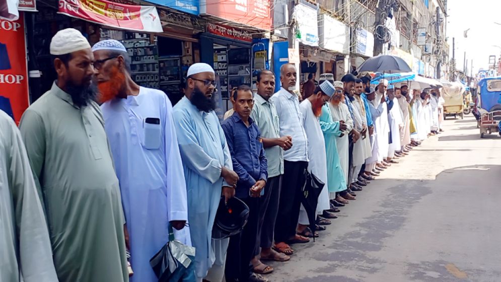 ঢাকাকে অচল করার হুঁশিয়ারি বেসরকারি শিক্ষকদের