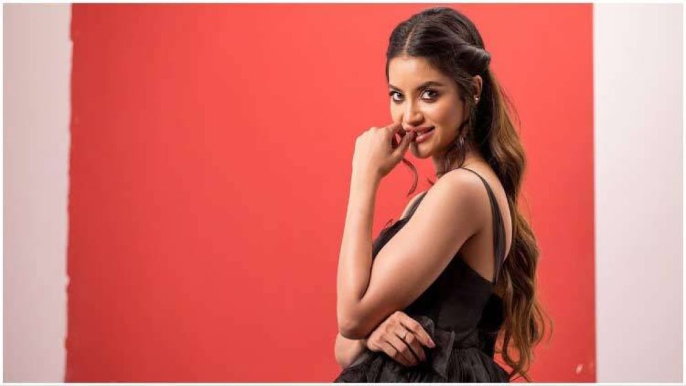 জন্মদিনে নতুন চমকের আভাস দিলেন ‘হাওয়া’ নায়িকা তুষি