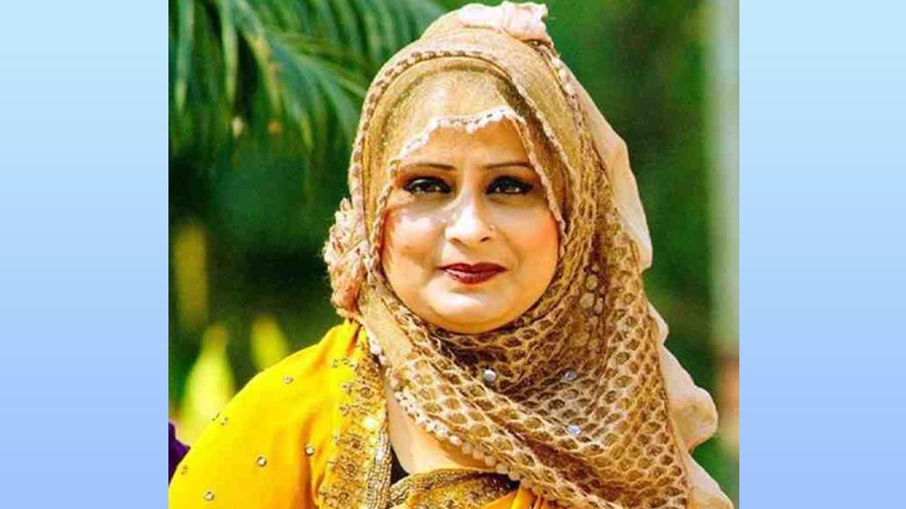 মহিলা লীগ নেত্রীর লাশের সামনে রামদা হাতে বিএনপি নেতা!
