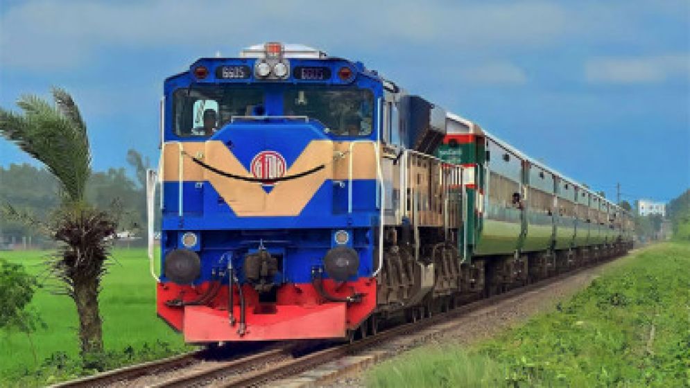 রেলের কেনাকাটায় অনিয়ম, এক পর্দার দামই ৮৮,৮২৬