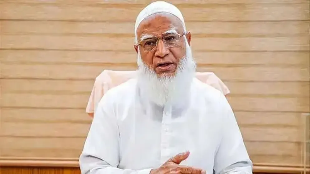 সৌদি গেলেন জামায়াত আমির, ওমরাহ শেষে যুক্তরাষ্ট্র-যুক্তরাজ্য সফর
