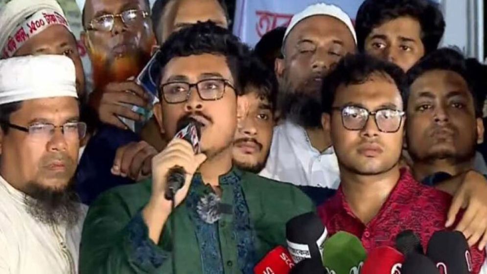 শিক্ষকদের দাবি না মানলে হাসিনার চেয়েও পরিণতি খারাপ হবে