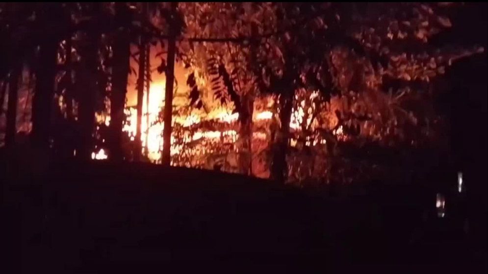 পতিতাবৃত্তির অভিযোগ তুলে ফের জান্না মেম্বারের বসতঘরে আগুন