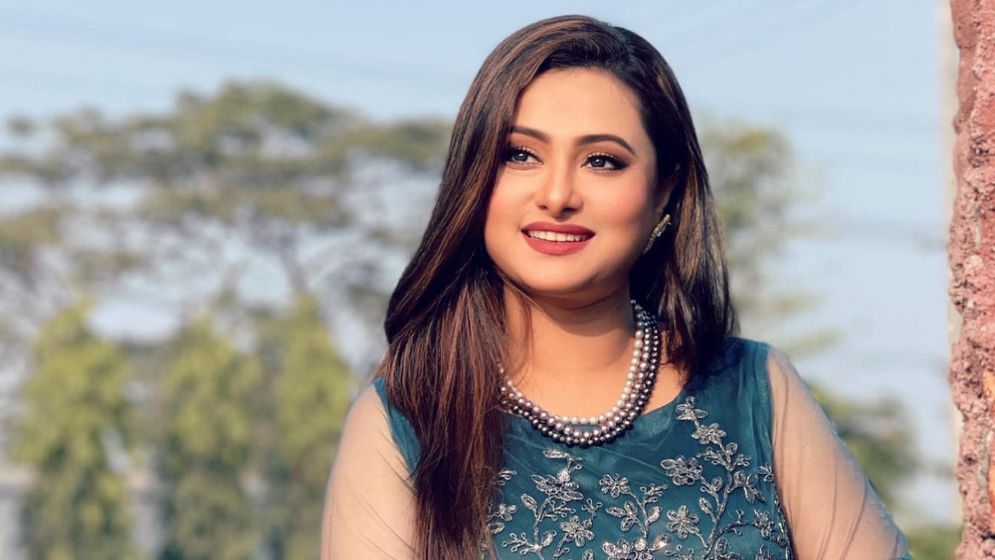 যাদের আপন ভেবে দরজা খুলে দিই, তারা আসলে বিষধর সাপ : পূর্ণিমা