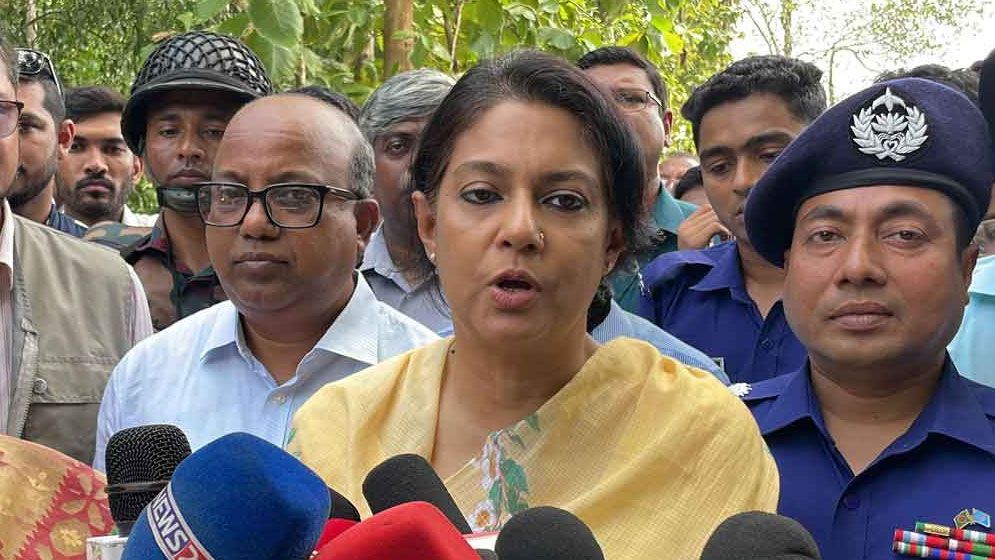 সেন্ট মার্টিনে রাত্রিযাপন নিয়ে যা বললেন পরিবেশ উপদেষ্টা