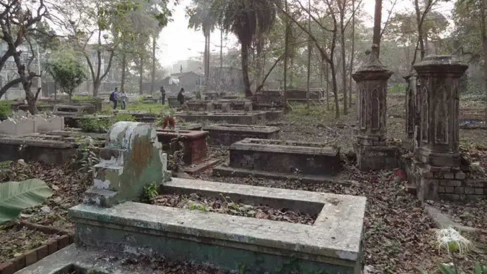 পুরোনো কবরের ওপর ঘরবাড়ি বানানো যাবে কি?