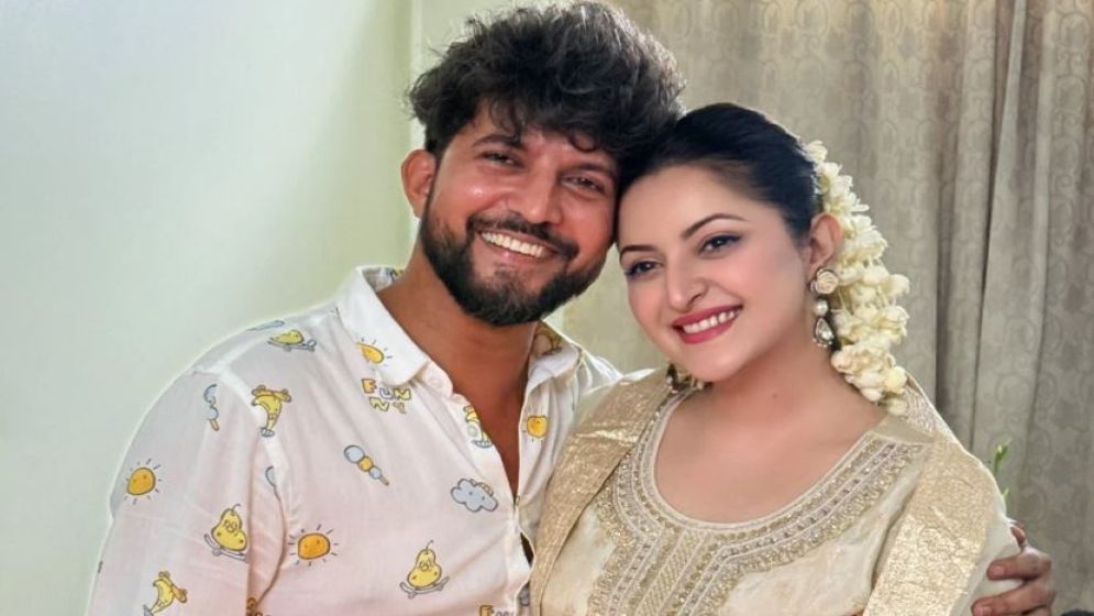 জন্মদিনের আগেই কাকে নিয়ে কেক কাটলেন পরীমণি