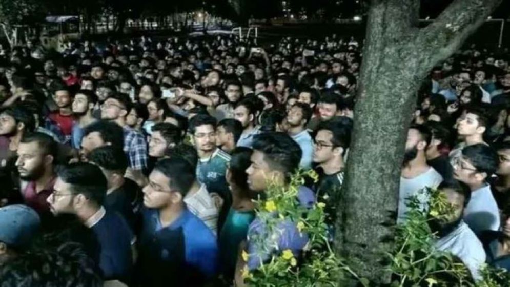 শিক্ষার্থীর বিরুদ্ধে ধর্ষণের অভিযোগ, মধ্যরাতে উত্তাল বুয়েট