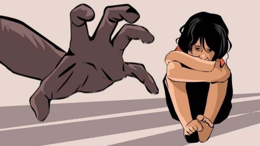 ট্রাফিক বক্সের সামনে কান্নারত শিশুকে বাসায় নিয়ে ধর্ষণ কনস্টেবলের