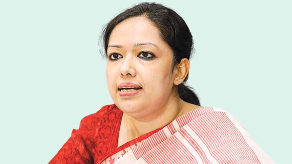 স্বরাষ্ট্র উপদেষ্টা ‘মাইনাসে পারফর্ম’ করছেন : রুমিন ফারহানা