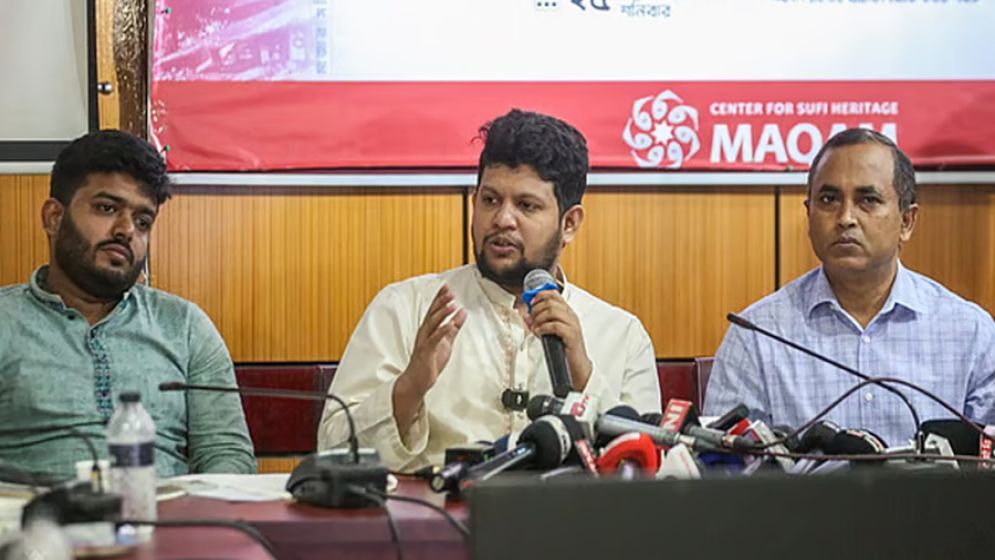 সবাই সংঘাতের জন্য মুখিয়ে আছে, কয়েক মাসের মধ্যে দেখতে পাবেন: তথ্য উপদেষ্টা