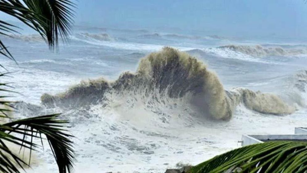 সাগরে গভীর নিম্নচাপ, ঘূর্ণিঝড়ে পরিণত হওয়ার শঙ্কা