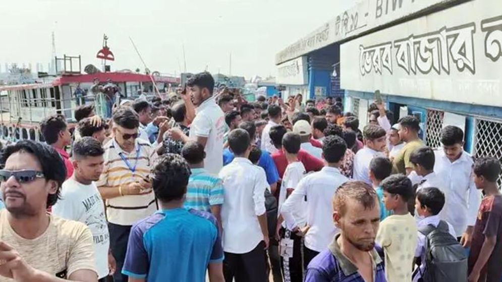 ভৈরবে একযোগে সড়ক-রেল-নৌপথ অবরোধের ঘোষণা