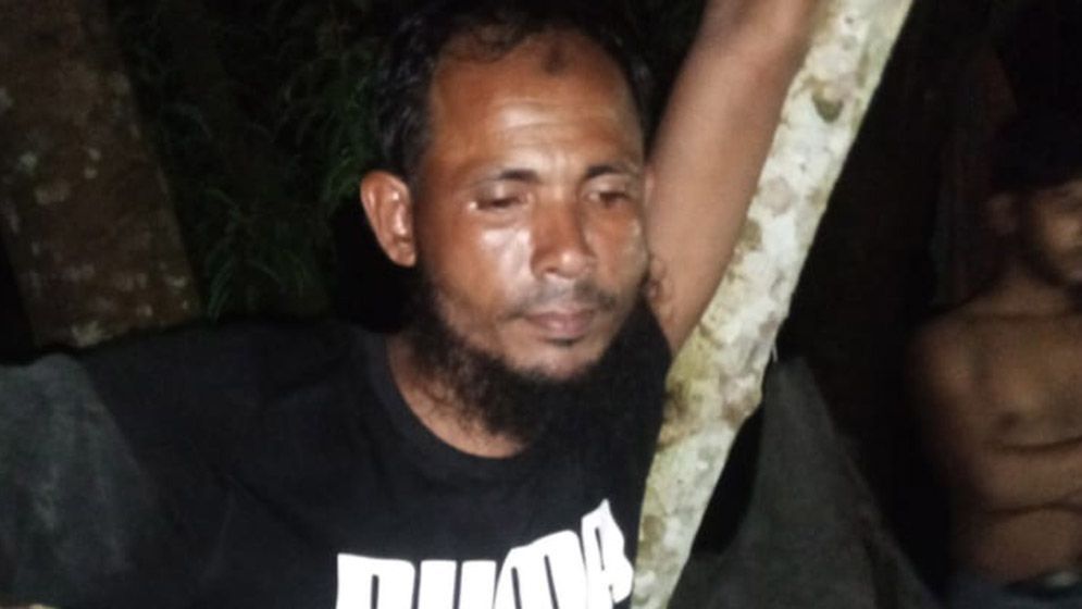 অনৈতিক কাজ করতে গিয়ে ধরা সেই জামায়াত নেতা বহিষ্কার