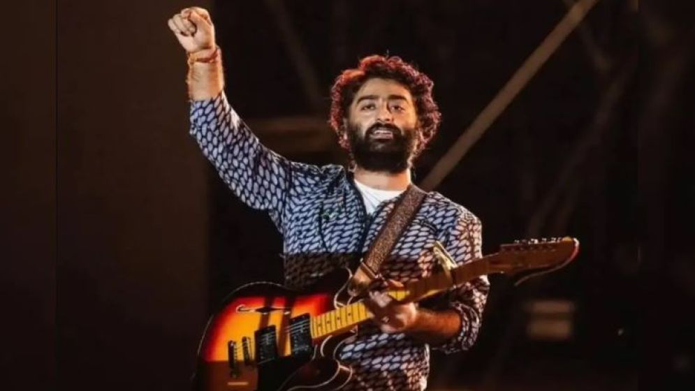 বাংলাদেশে আসছেন অরিজিৎ সিং