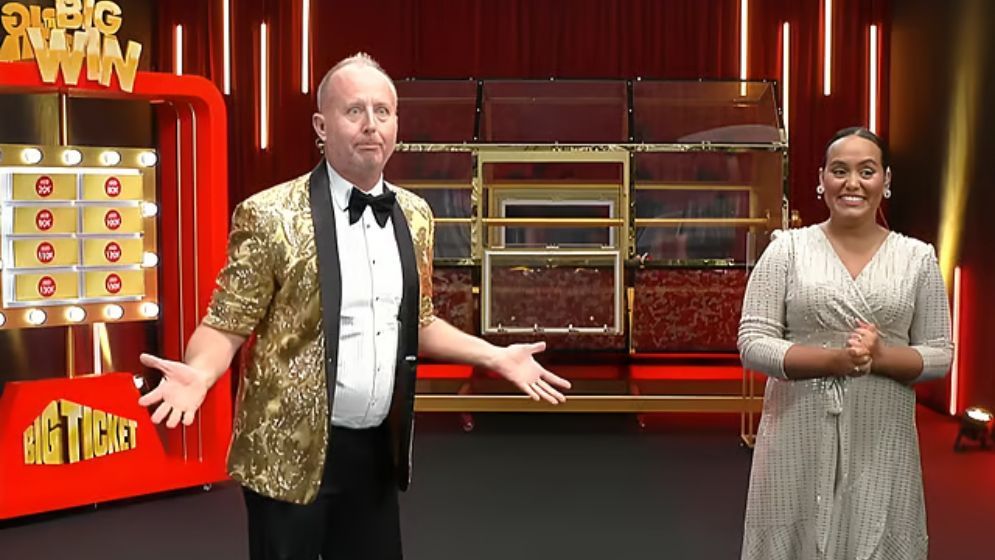 আমিরাতে ৪২ লাখ টাকার লটারি জেতা কে এই প্রবাসী বাংলাদেশি?