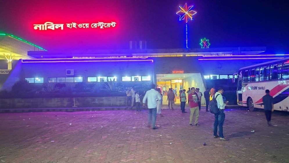 পাউডার দিয়ে বানিয়ে গরুর দই বলে বিক্রি করতো নাবিল রেস্টুরেন্ট