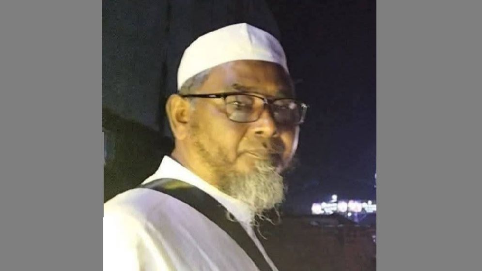 মর্মান্তিক সড়ক দুর্ঘটনায় বিশিষ্ট আলেম নিহত