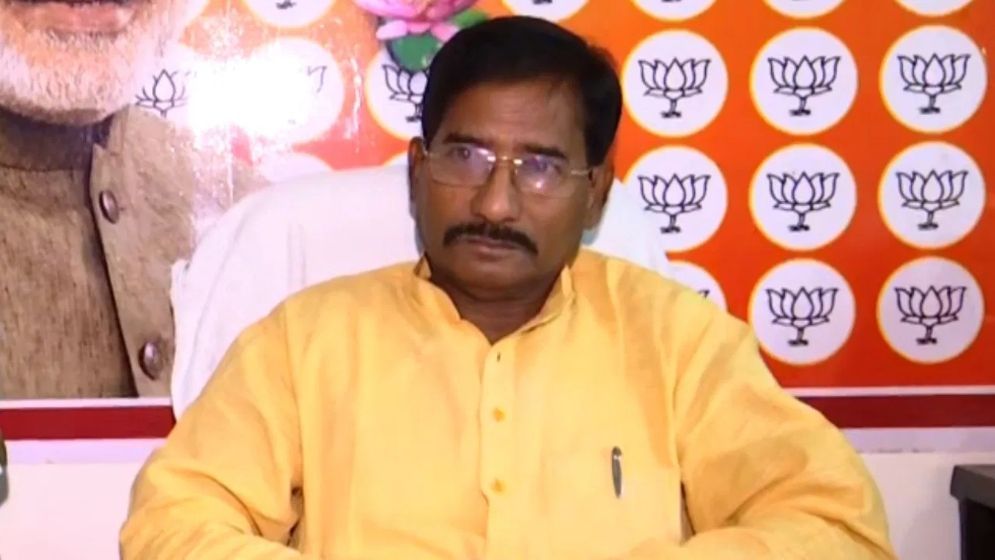 ‘আমরা জিতলে আর কাঁটাতার থাকবে না’— বিজেপি এমপির মন্তব্যে তোলপাড়