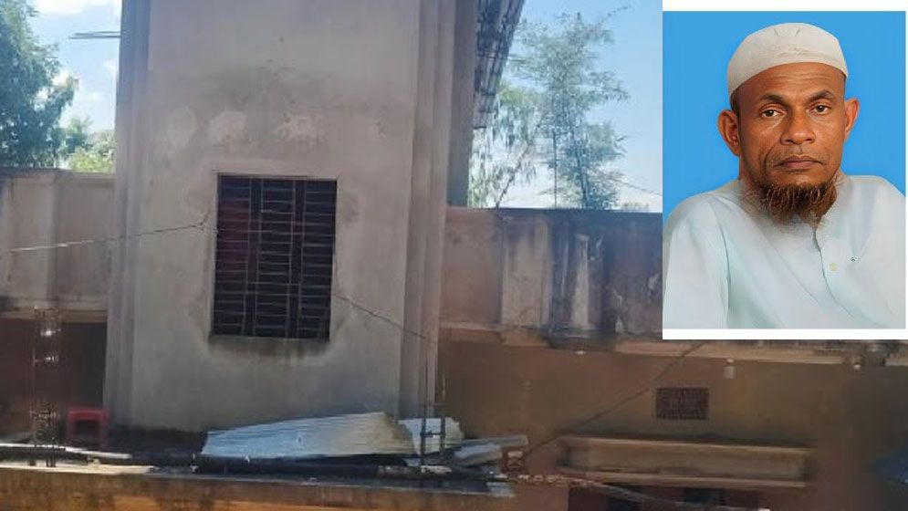 ফুঁ দিয়েই কোটিপতি, চিকিৎসা না প্রতারণা?