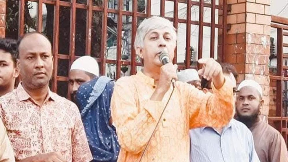 মধ্যরাতে সিপিবি নেতাকে বাসা থেকে আটকের অভিযোগ