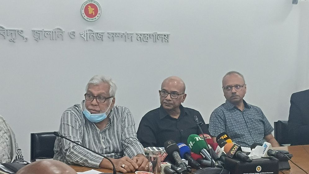 আদানির চুক্তিতে অনিয়ম প্রমাণ হলে কী করবে সরকার, জানালেন উপদেষ্টা