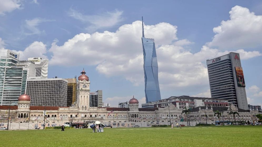 আকাশচুম্বী ভবনের স্বীকৃতি পেল ‘মেরদেকা টাওয়ার’