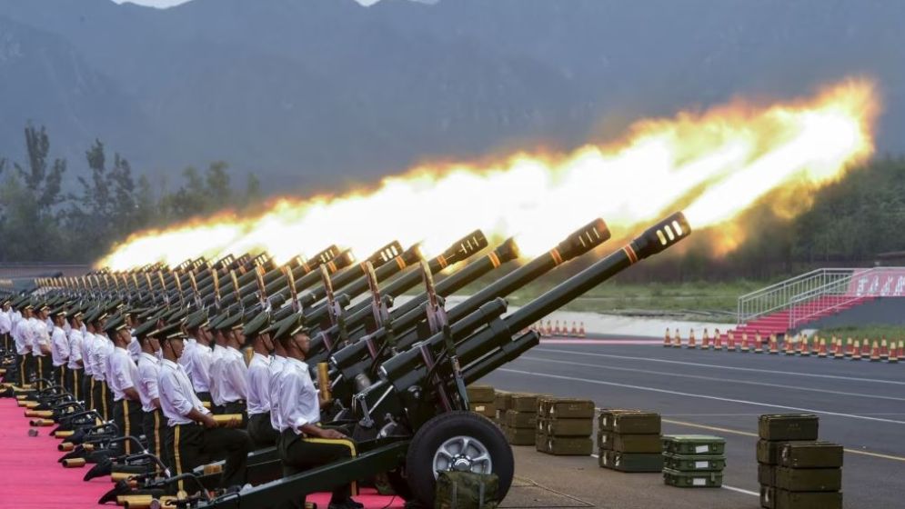 চীনের সমরাস্ত্র কিনলে নিষেধাজ্ঞার ঝুঁকি