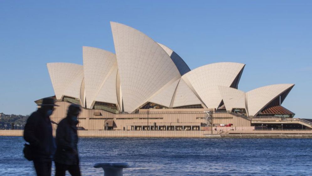 দলে দলে নিউজিল্যান্ড ছাড়ছে মানুষ, কিন্তু অস্ট্রেলিয়ায় কেন যাচ্ছে