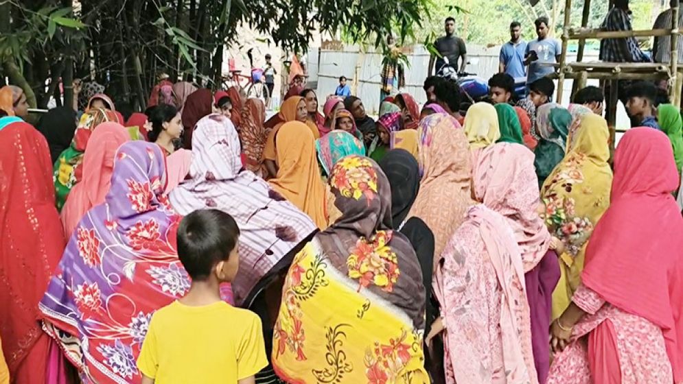 ঘুমন্ত যুবককে সাপের ছোবল, ওঝার ঝাড়ফুঁকের পর হাসপাতালে মৃত্যু