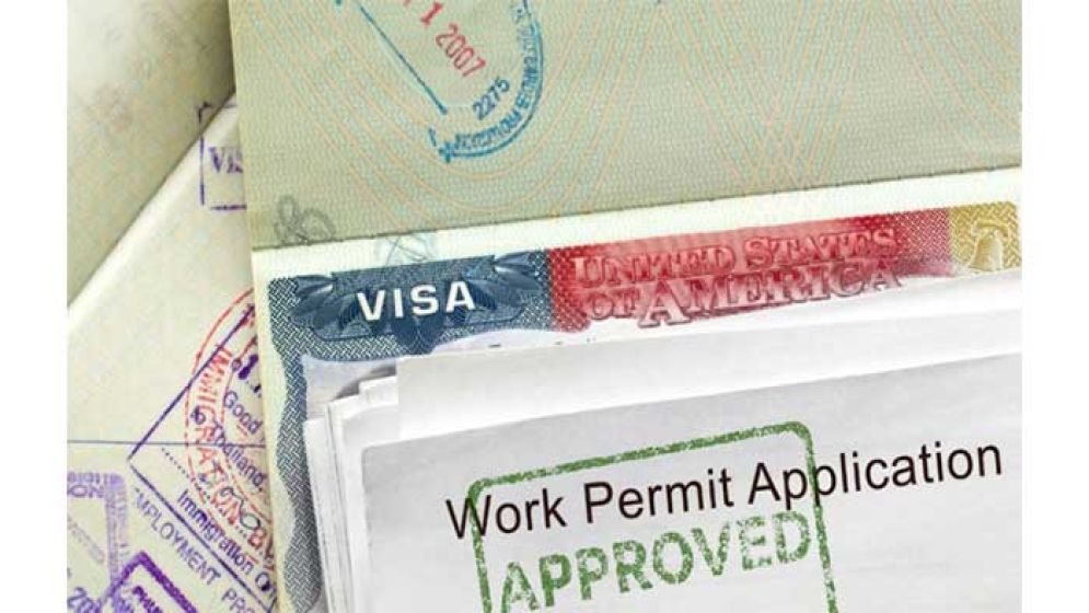 অভিবাসী কর্মীদের ওয়ার্ক পারমিট স্বয়ংক্রিয় নবায়ন বন্ধ