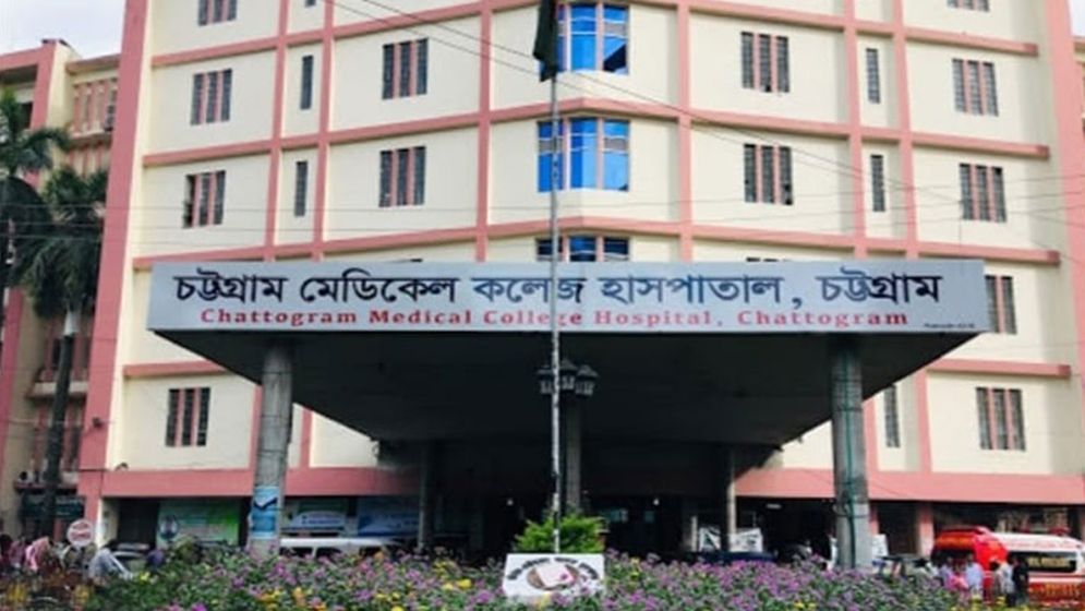 চট্টগ্রামে এবার এক পাবিহীন অটোরিকশাচালকের ওপর গুলি