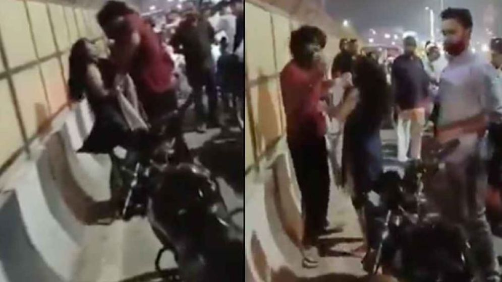 এবার জনসমক্ষে তরুণীর ওড়না ধরে টানাটানি